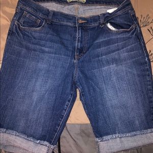 Old Navy Bermuda Shorts size 10